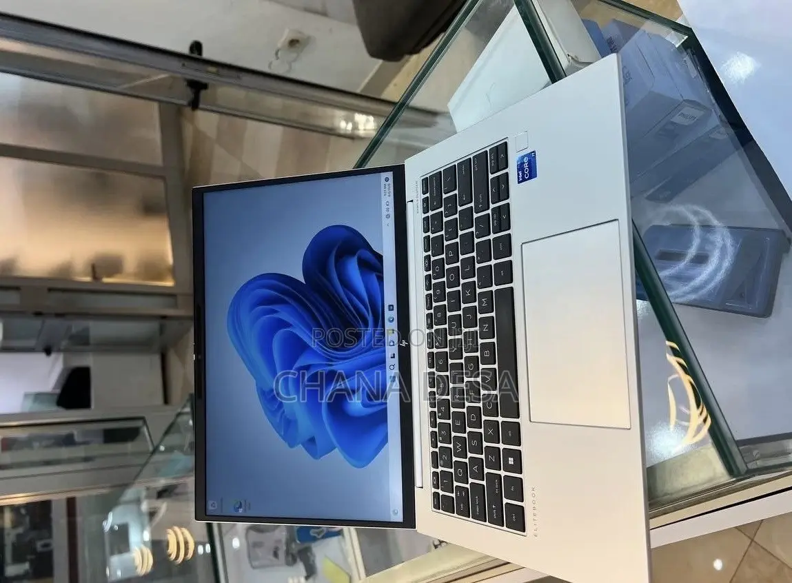 New Laptop HP EliteBook 840 G9 16GB Intel Core i7 SSD 512GB