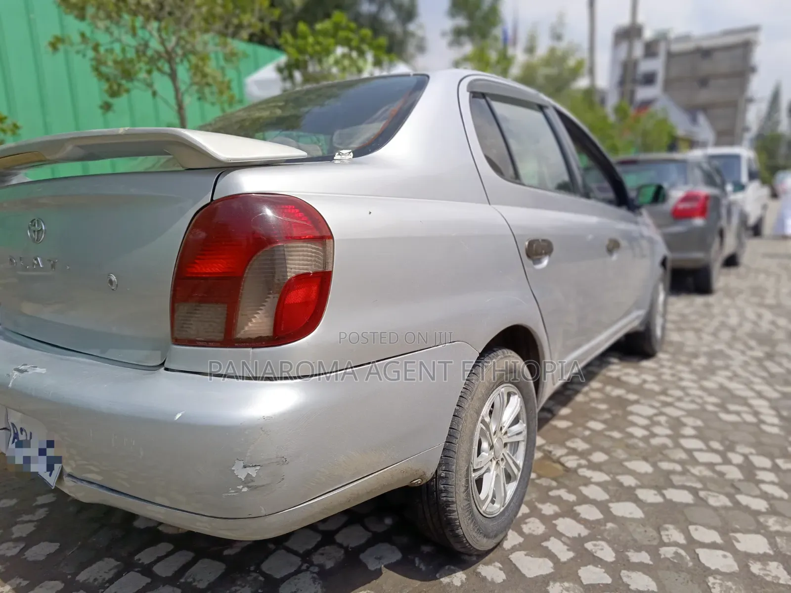Toyota Platz 2001 Silver
