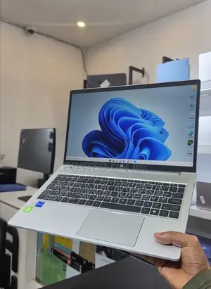 New Laptop HP ProBook 450 G8 16GB Intel Core i7 SSD 512GB