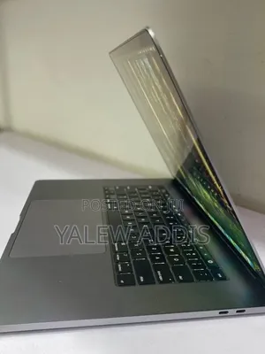 New Laptop Apple MacBook Pro 2019 16GB Intel Core i9 SSD 1T