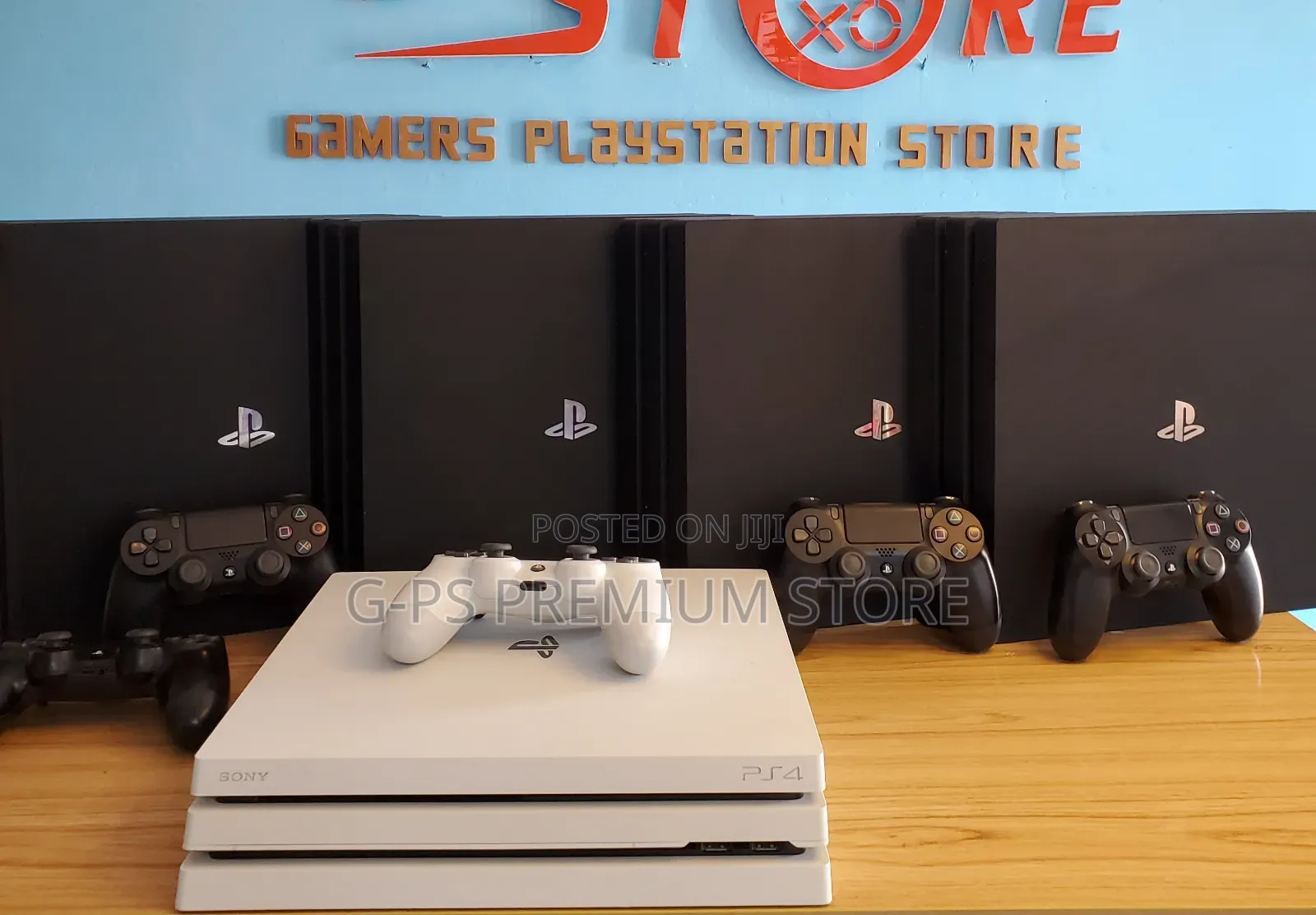 PlayStation 4 Pro – 1 Original Joystick
‎