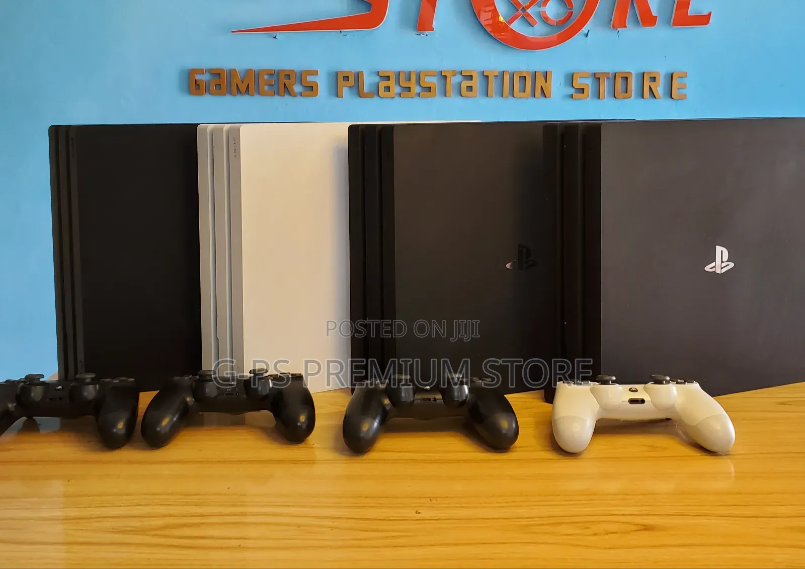 PS4 Pro + 1 Original Joystick