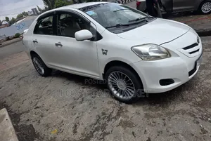 Toyota Yaris 2008 White