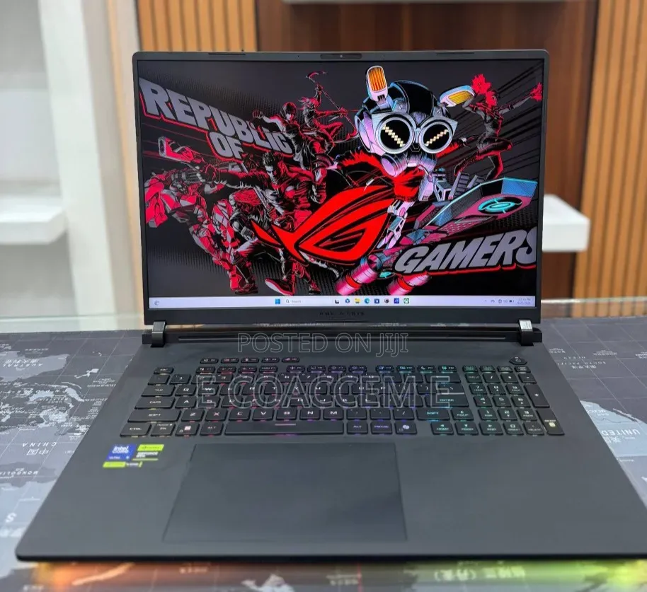 New Laptop Asus ROG Strix G18 32GB Intel Core Ultra 9 SSD 2T