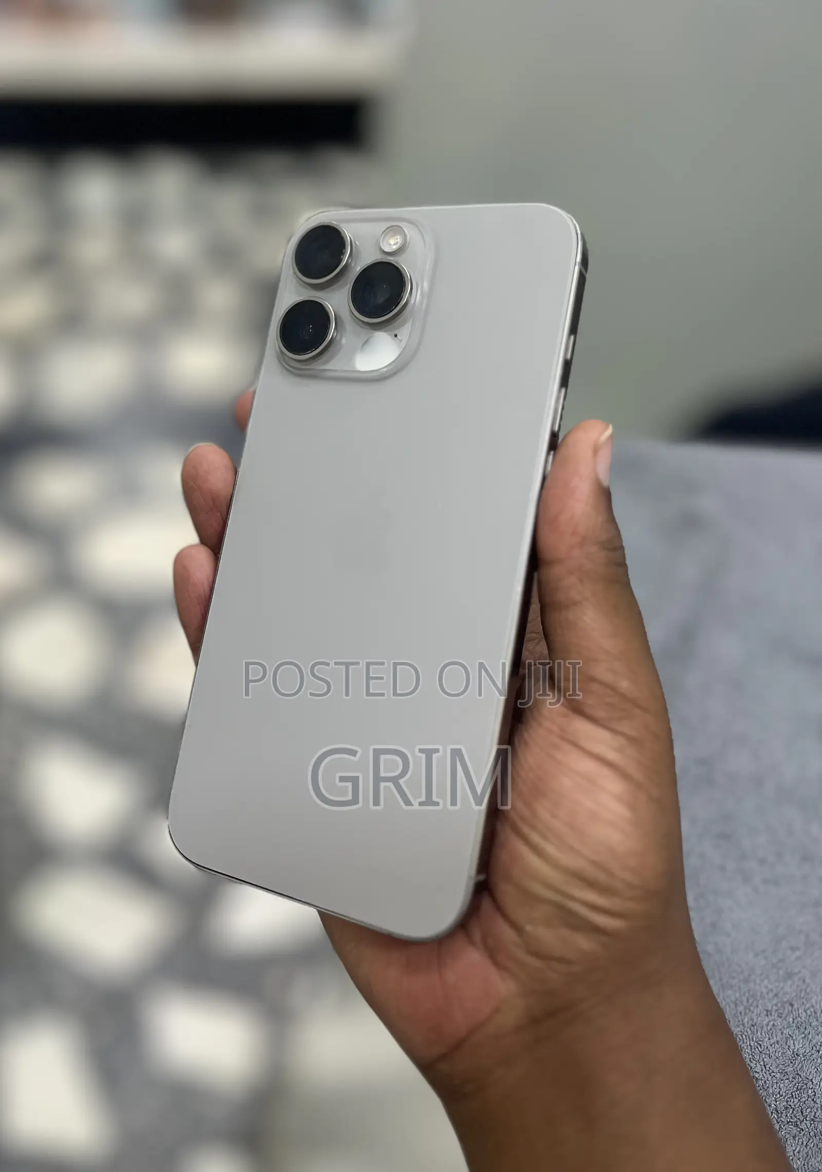Apple iPhone 15 Pro Max 1 TB Silver