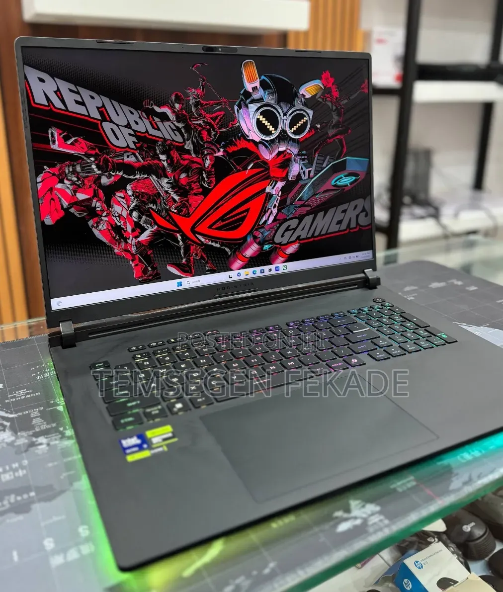 New Laptop Asus ROG Strix G18 32GB Intel Core Ultra 9 SSD 2T
