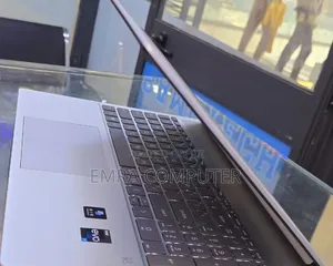 New Laptop HP 16GB Intel Core i7 SSD 1T