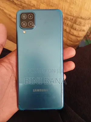 Samsung Galaxy A12 64 GB Blue