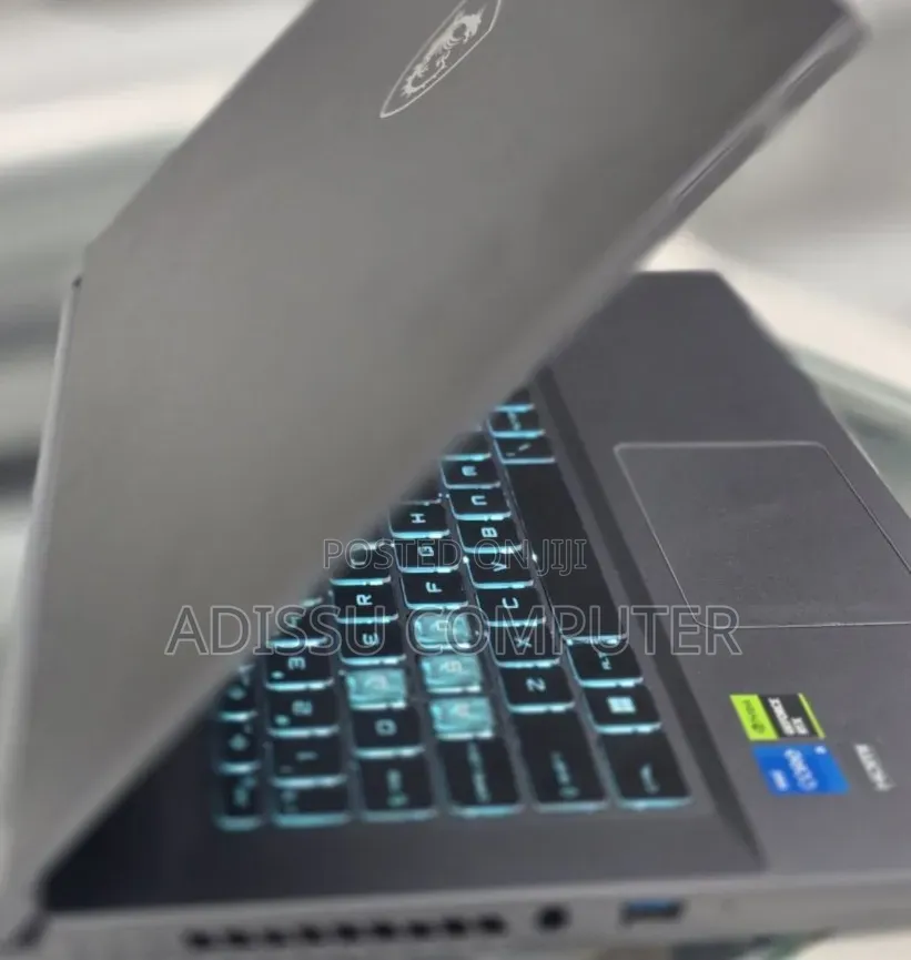 New Laptop MSI GF65 Thin 10UE 16GB Intel Core i5 SSD 1T