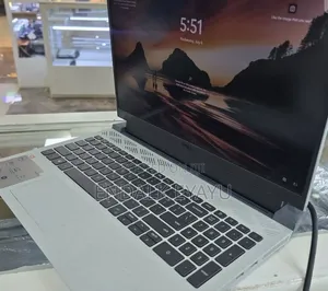 New Laptop Dell G15 5510 16GB Intel Core i7 SSD 512GB