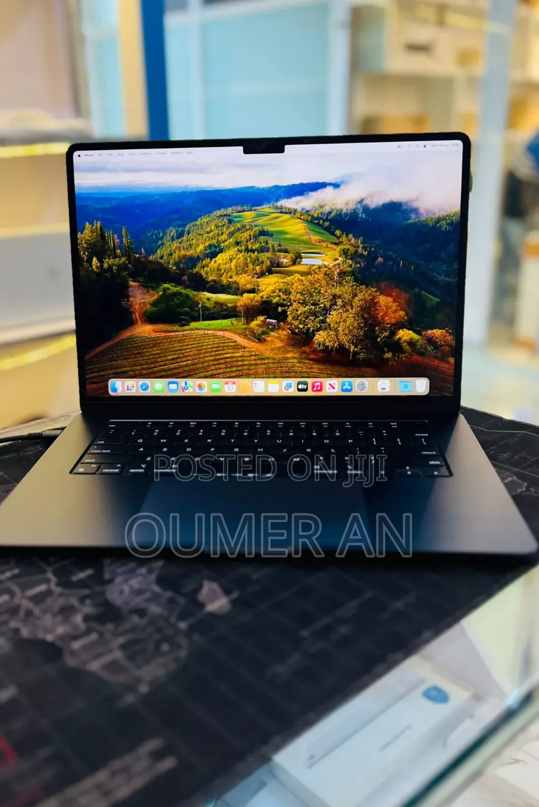 New Laptop Apple MacBook Air 2024 M3 8GB Apple M3 SSD 256GB