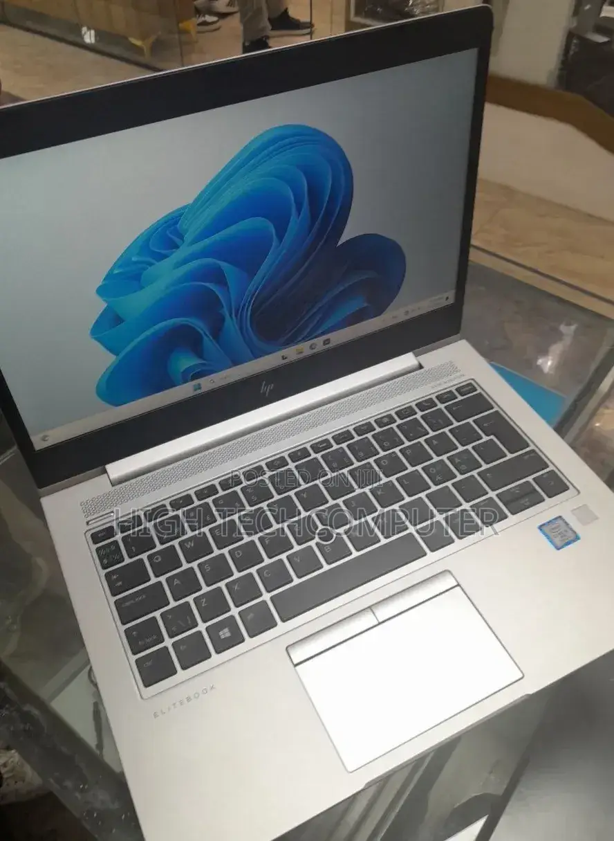 New Laptop HP EliteBook 830 G5 8GB Intel Core i5 SSD 256GB