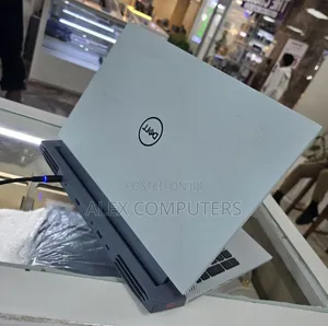New Laptop Dell G15 5511 16GB Intel Core i7 SSD 512GB