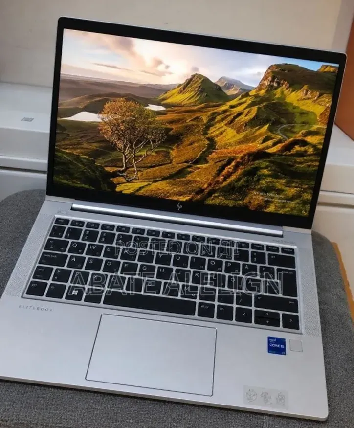 New Laptop HP EliteBook 840 G8 16GB Intel Core i5 SSD 512GB