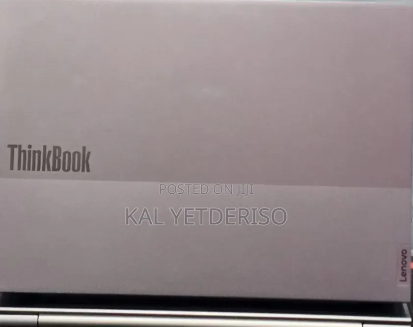 New Laptop Lenovo 8GB Intel Core i5 SSD 512GB