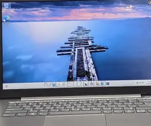 New Laptop Lenovo 8GB Intel Core i5 SSD 512GB
