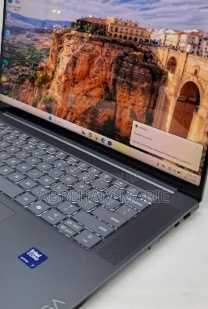New Laptop Lenovo Yoga 11e 32GB Intel Core Ultra 7 SSD 1T
