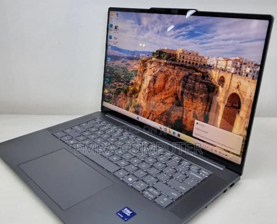 New Laptop Lenovo 32GB Intel Core Ultra 7 SSD 1T