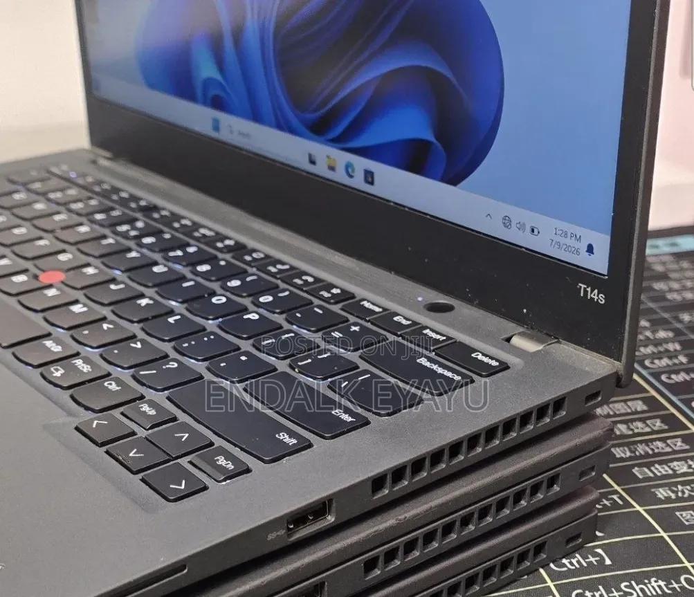 New Laptop Lenovo ThinkPad T14s Gen 1 16GB Intel Core i5 SSD 512GB