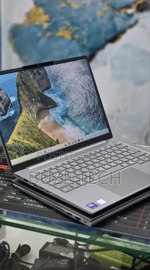 New Laptop Lenovo 16GB Intel Core Ultra 7 SSD 512GB