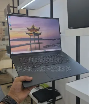 New Laptop Dell Inspiron 15 16GB Intel Core i7 SSD 512GB