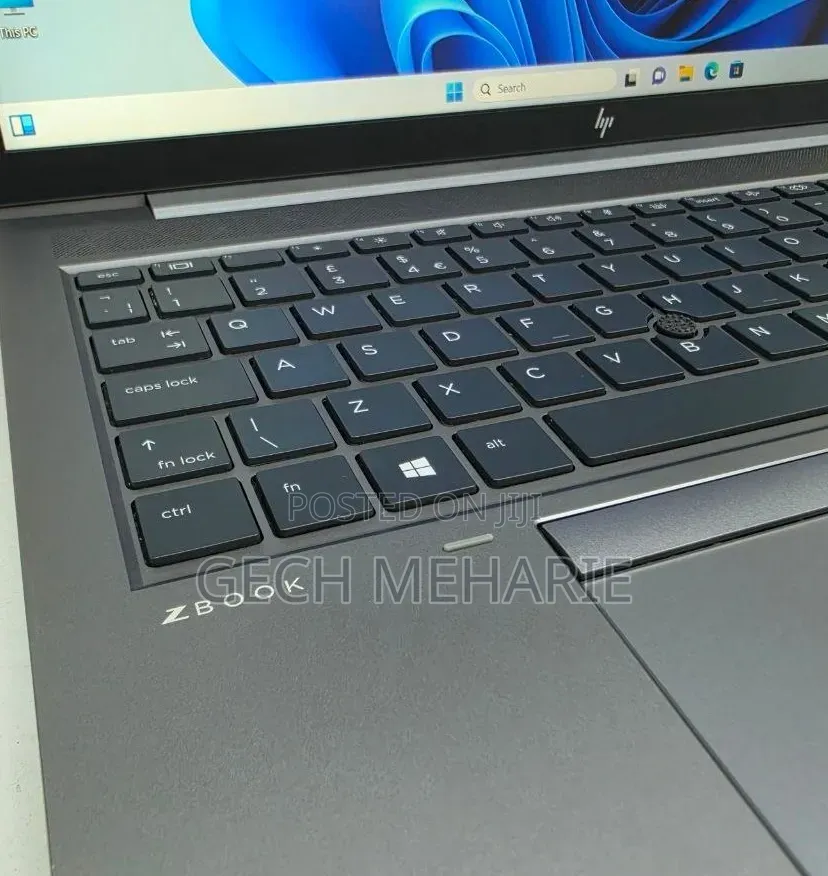 New Laptop HP ZBook Studio G8 16GB Intel Core i7 SSD 512GB
