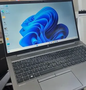 New Laptop HP ZBook Studio G8 16GB Intel Core i7 SSD 512GB