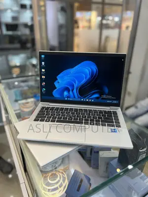 New Laptop HP EliteBook 840 G8 16GB Intel Core i5 SSD 512GB