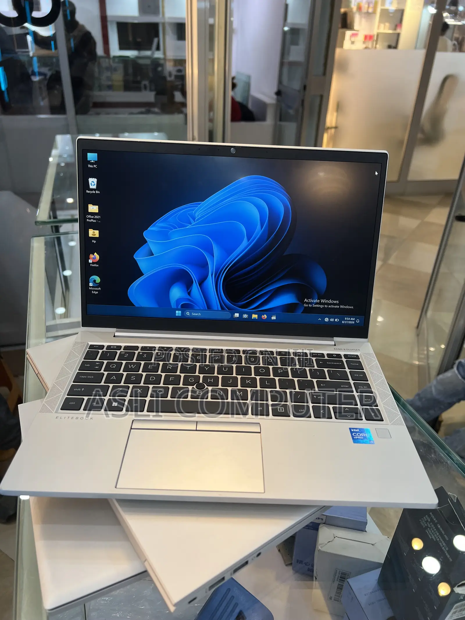 New Laptop HP EliteBook 840 G8 16GB Intel Core i5 SSD 512GB