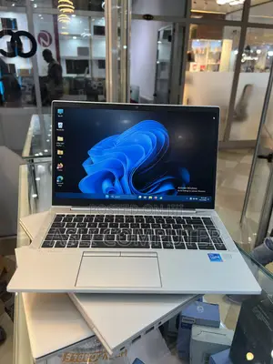 New Laptop HP EliteBook 840 G8 16GB Intel Core i5 SSD 512GB