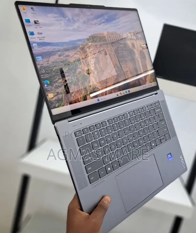 New Laptop Lenovo 32GB Intel Core Ultra 7 SSD 1T