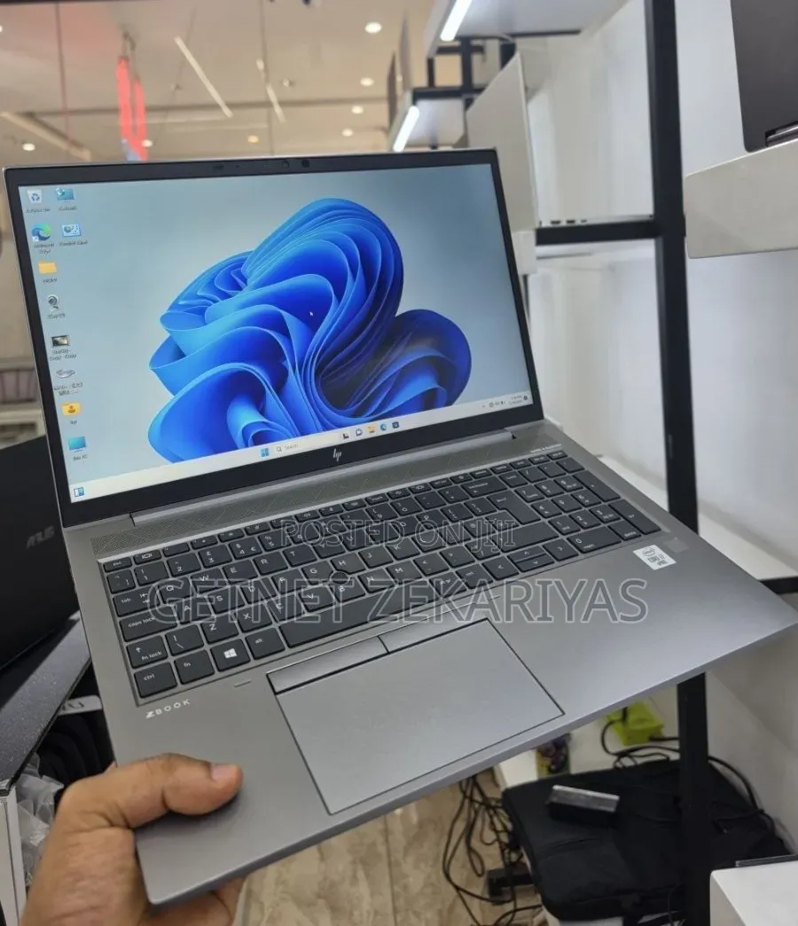 New Laptop HP ZBook 15 16GB Intel Core i7 SSD 512GB