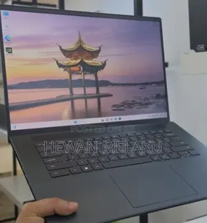 New Laptop Dell Inspiron 15 16GB Intel Core i7 SSD 512GB
