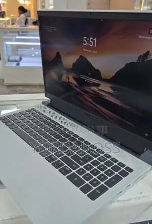 New Laptop Dell G15 5510 16GB Intel Core i7 SSD 512GB