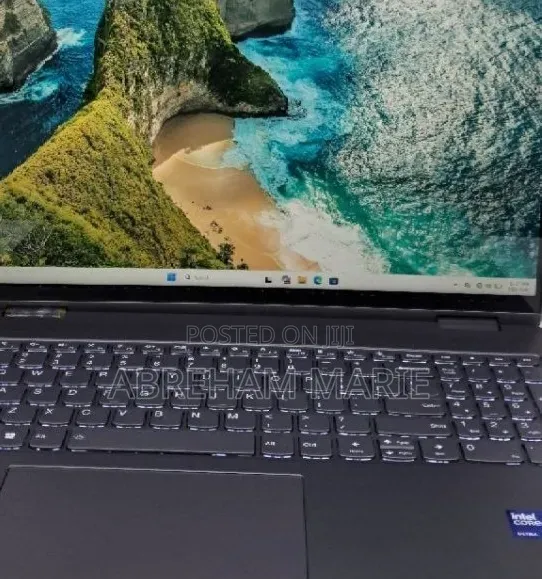 New Laptop Lenovo Yoga 7i 16GB Intel Core Ultra 7 SSD 512GB