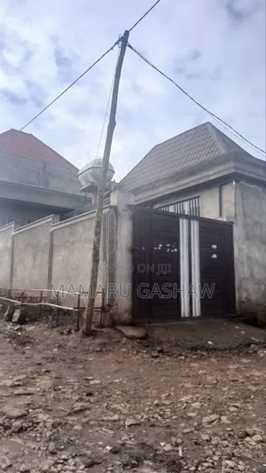 4bdrm House in New Line, Oromia-Finfinne for sale