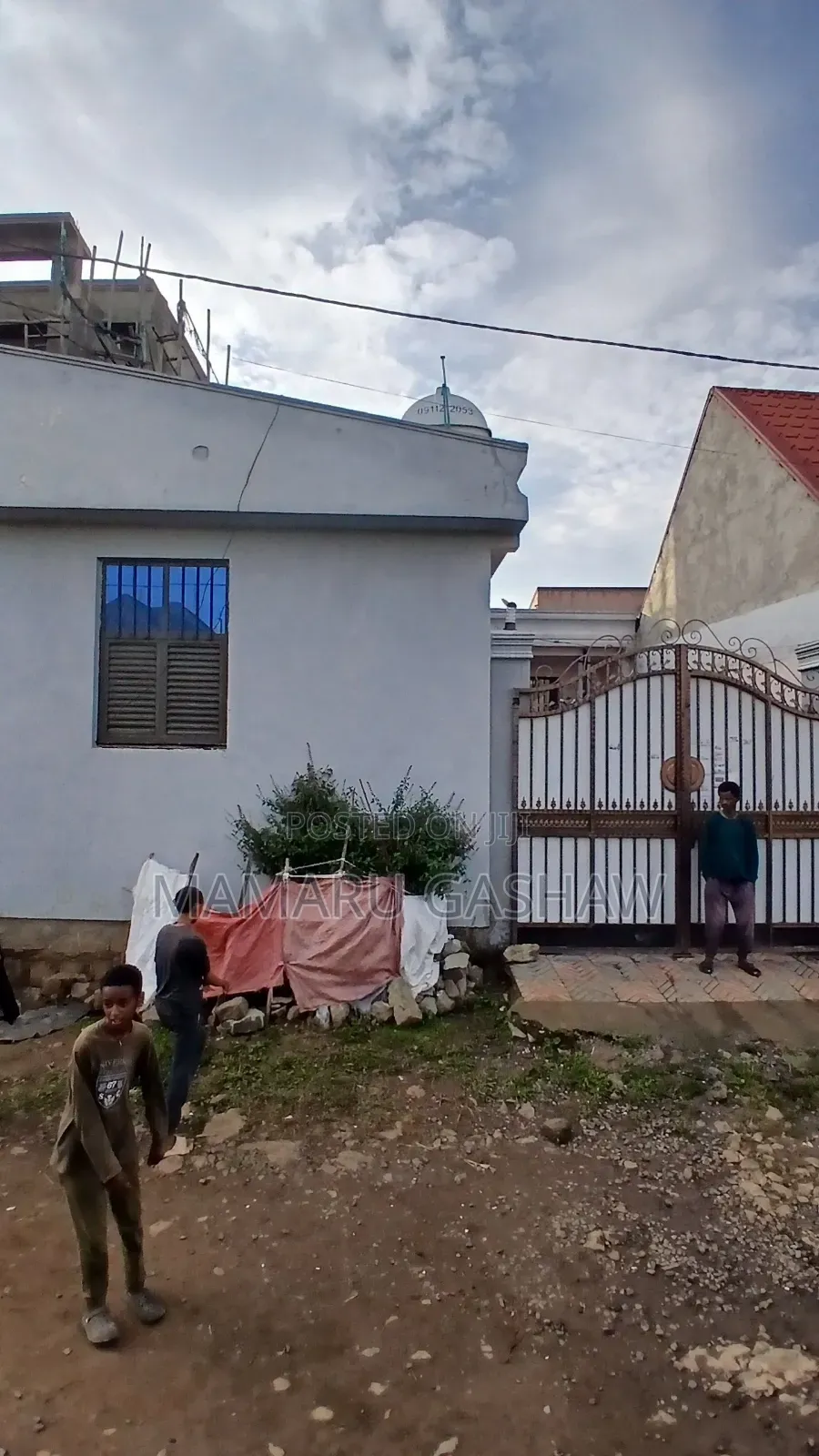 4bdrm House in New Line, Oromia-Finfinne for sale