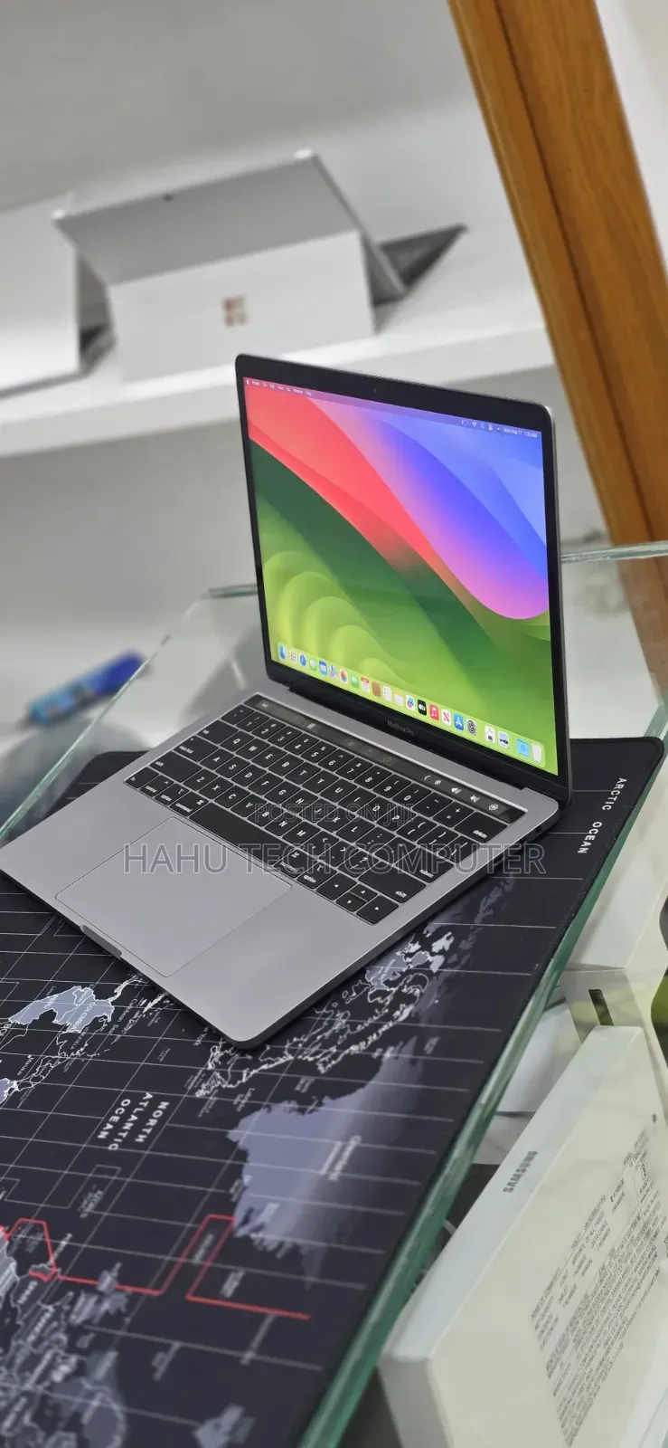 New Laptop Apple MacBook Pro 2020 8GB Apple M1 SSD 256GB