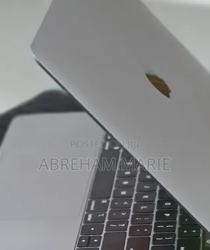 New Laptop Apple MacBook Pro 2020 8GB Nvidia SSD 256GB
