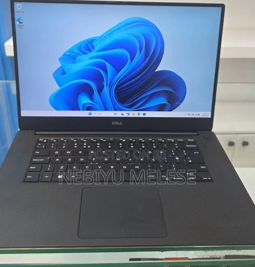 New Laptop Dell Precision 5540 16GB Intel Core i7 SSD 512GB