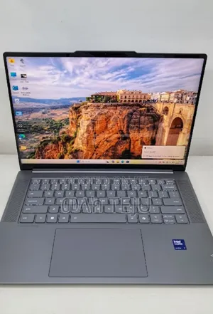 New Laptop Lenovo Yoga 11e 32GB Intel Core Ultra 7 SSD 1T