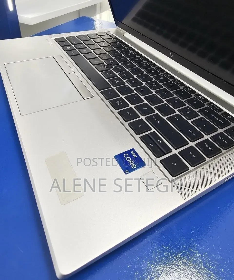 New Laptop HP EliteBook 840 G8 16GB Intel Core i7 SSD 512GB