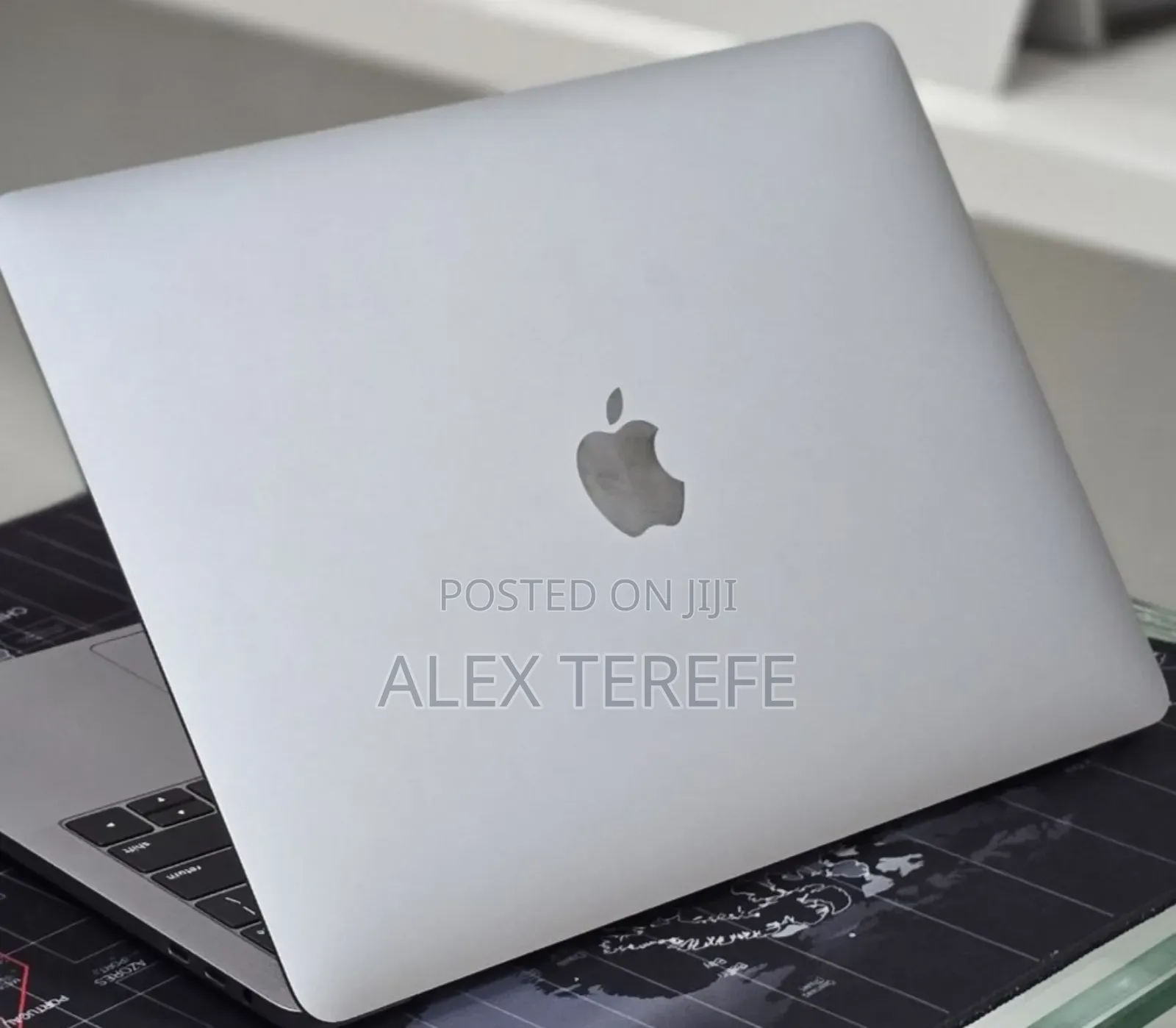 New Laptop Apple MacBook Pro 2020 M1 8GB Apple M1 SSD 256GB