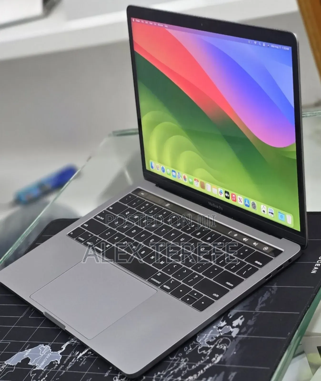 New Laptop Apple MacBook Pro 2020 M1 8GB Apple M1 SSD 256GB