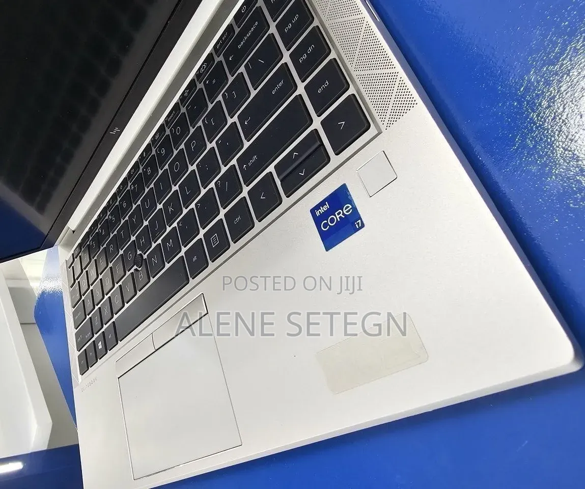 New Laptop HP EliteBook 840 G8 16GB Intel Core i7 SSD 512GB