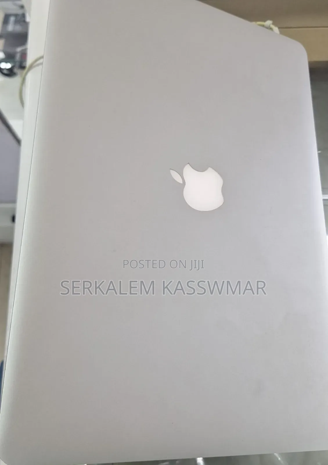 New Laptop Apple MacBook Pro 16GB Intel Core i7 SSD 256GB