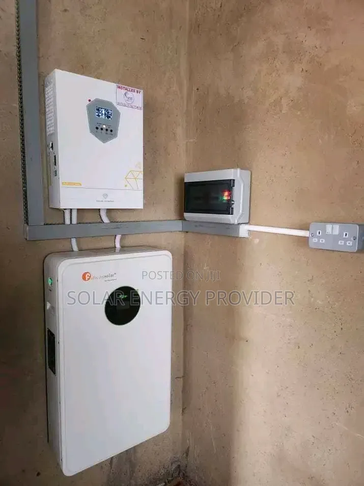 Solar Panel Invertor and Lithium Ion Batteries