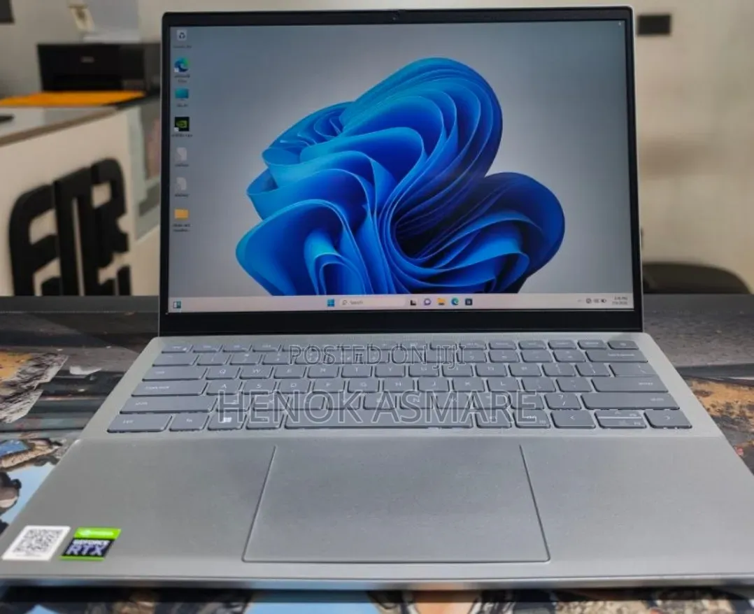 New Laptop Dell Inspiron 15 16GB Intel Core i7 SSD 512GB