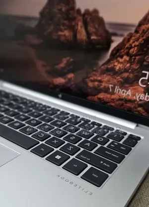 New Laptop HP EliteBook x360 1040 G10 16GB Intel Core i7 SSD 512GB