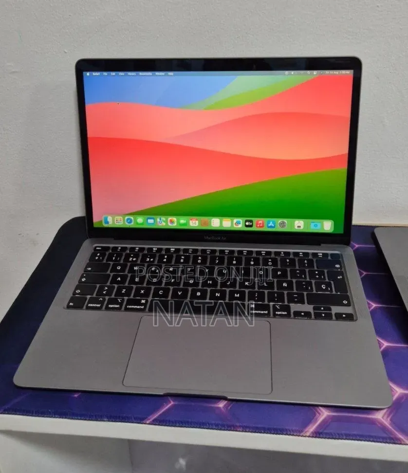 New Laptop Apple MacBook Air 2020 M1 8GB Intel Core i5 SSD 512GB